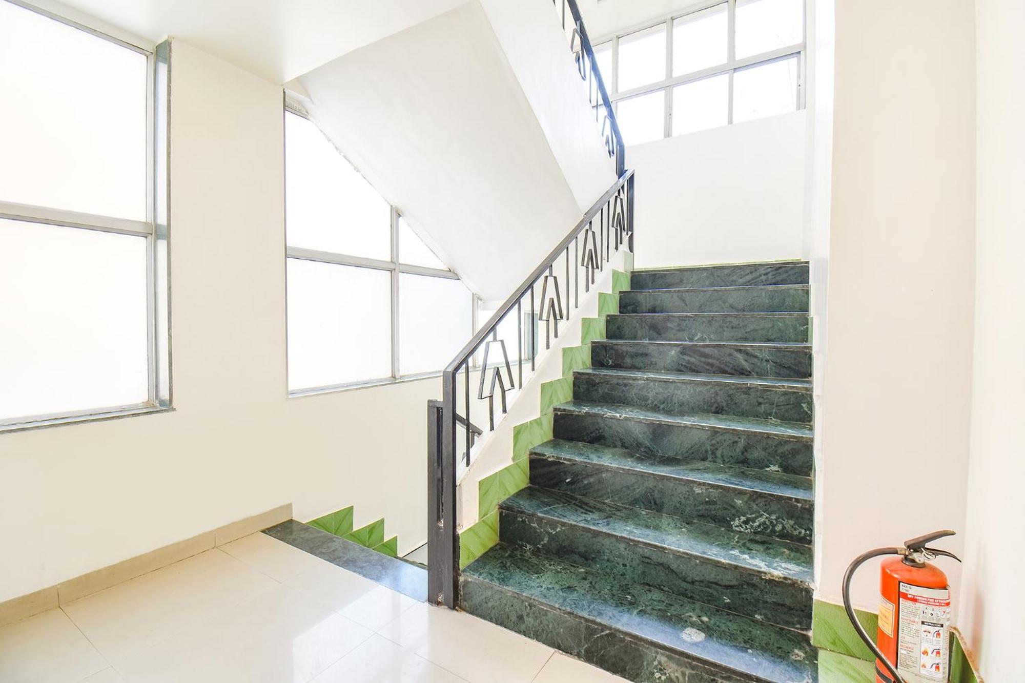 Fabhotel Ananta Sagar - Nr Pheonix Mall Púna Exteriér fotografie